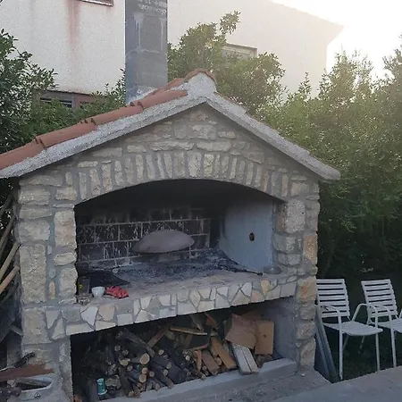 Triple Solaris 12269b Guest house